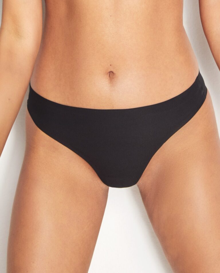 Chilot string fără cusături SELMARK negru