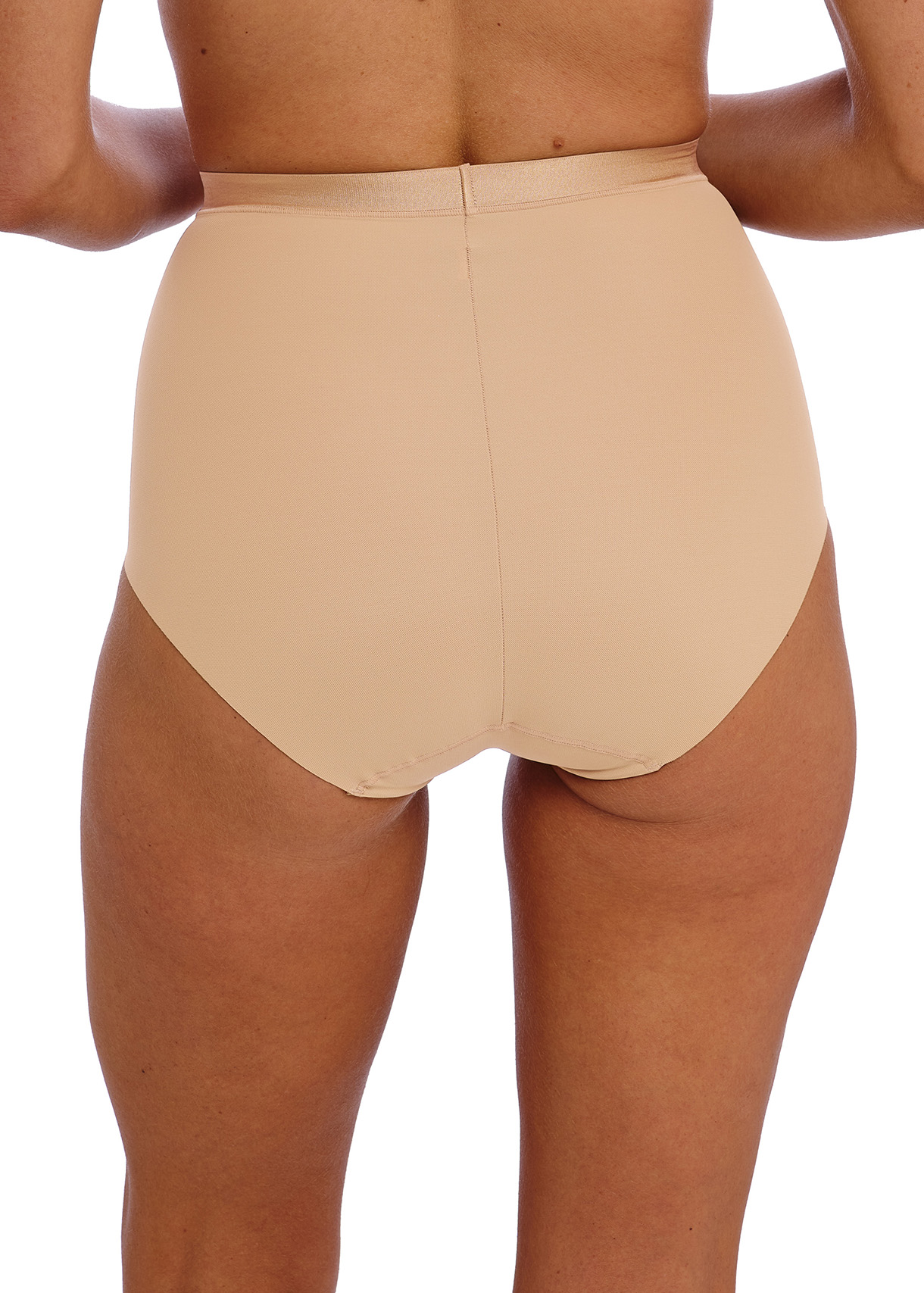 SHAPE-REVELATION-PRALINE-HOURGLASS_SHAPING_BRIEF-WA809387-B-TRADE-WEB-AW24