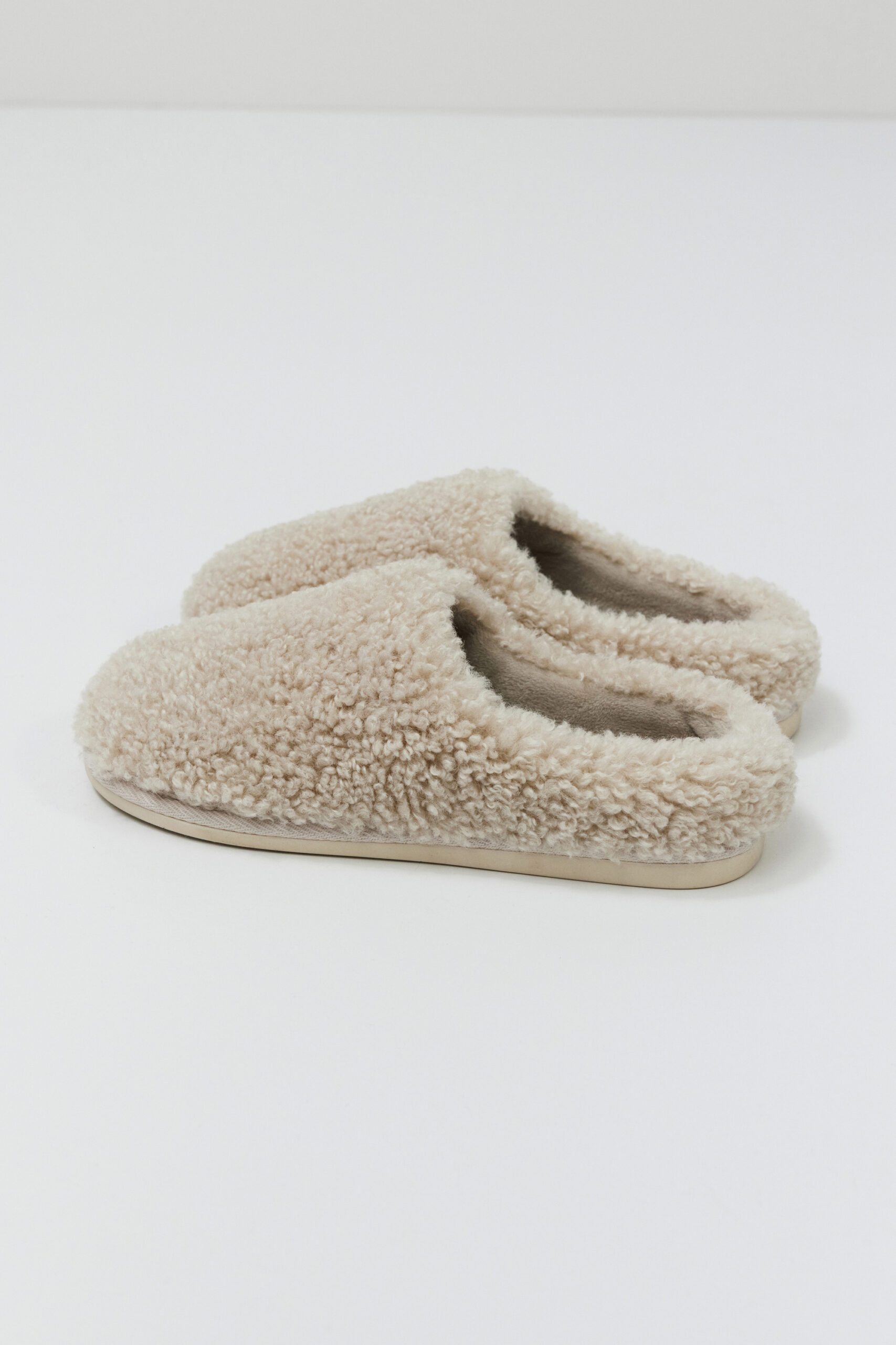 Amyslippers2